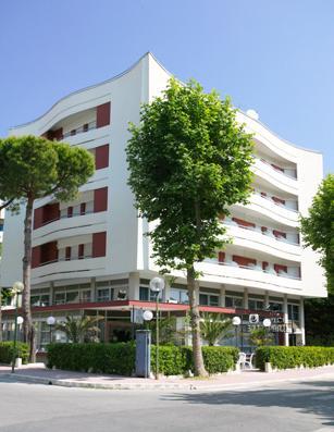 Hotel Caravelle Cesenatico Exterior photo